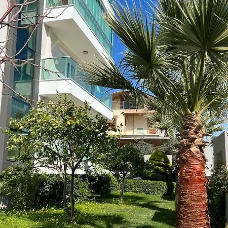 Palm Апартаменты *